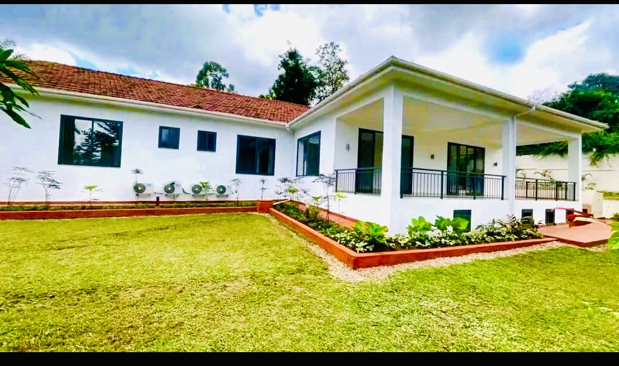 4,Bedroom house