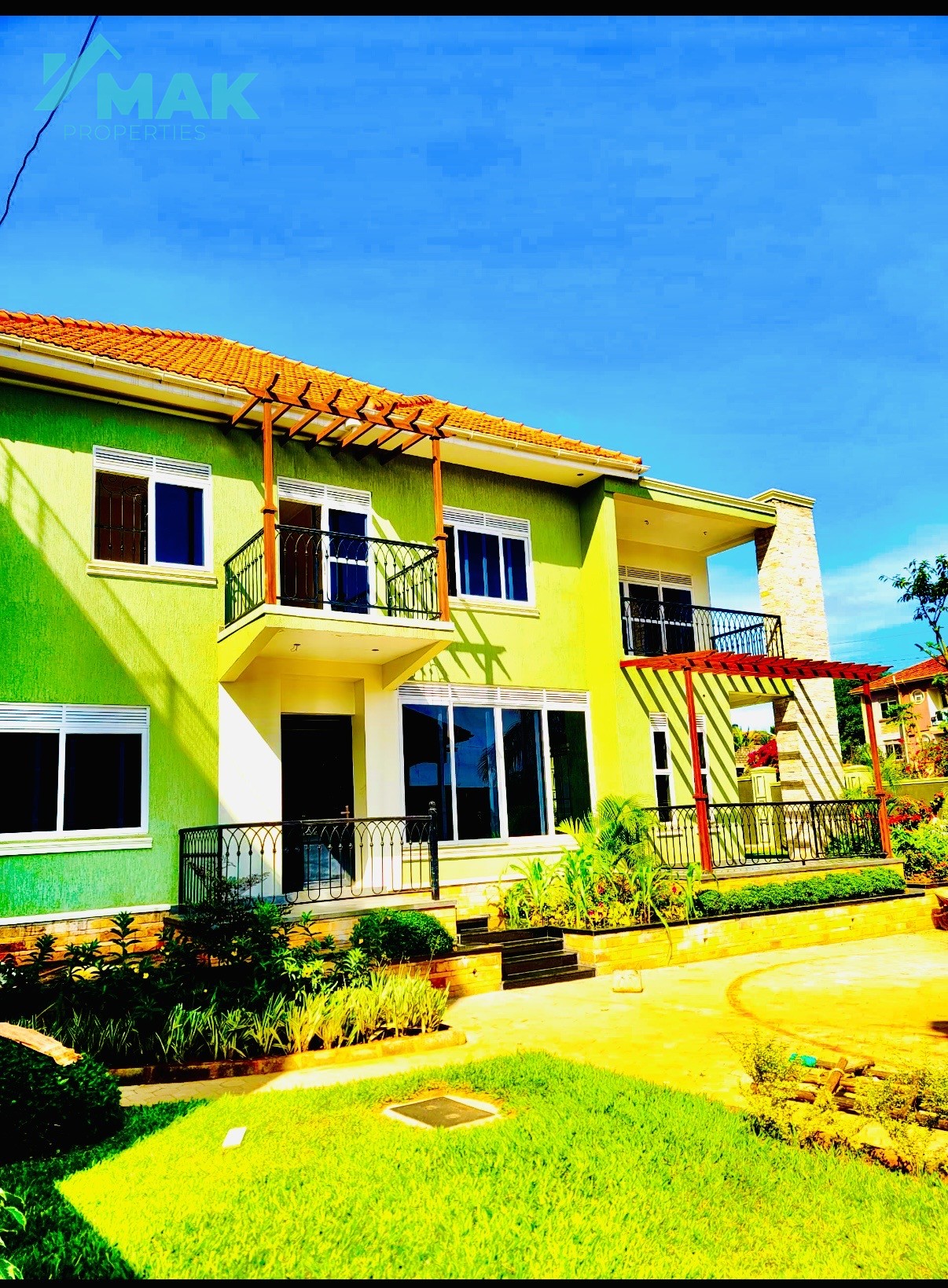 Flat house 